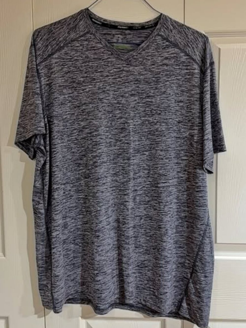 Russell Gray V-Neck Short Sleeve Men's Shirt Size 2XL. In Good Condition